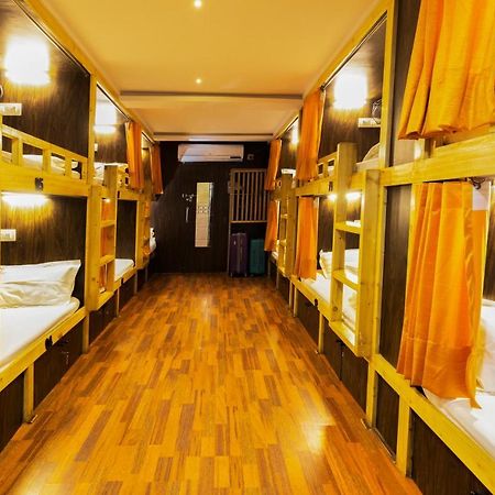 Sunrise Dormitory Hostel Mumbai Eksteriør bilde
