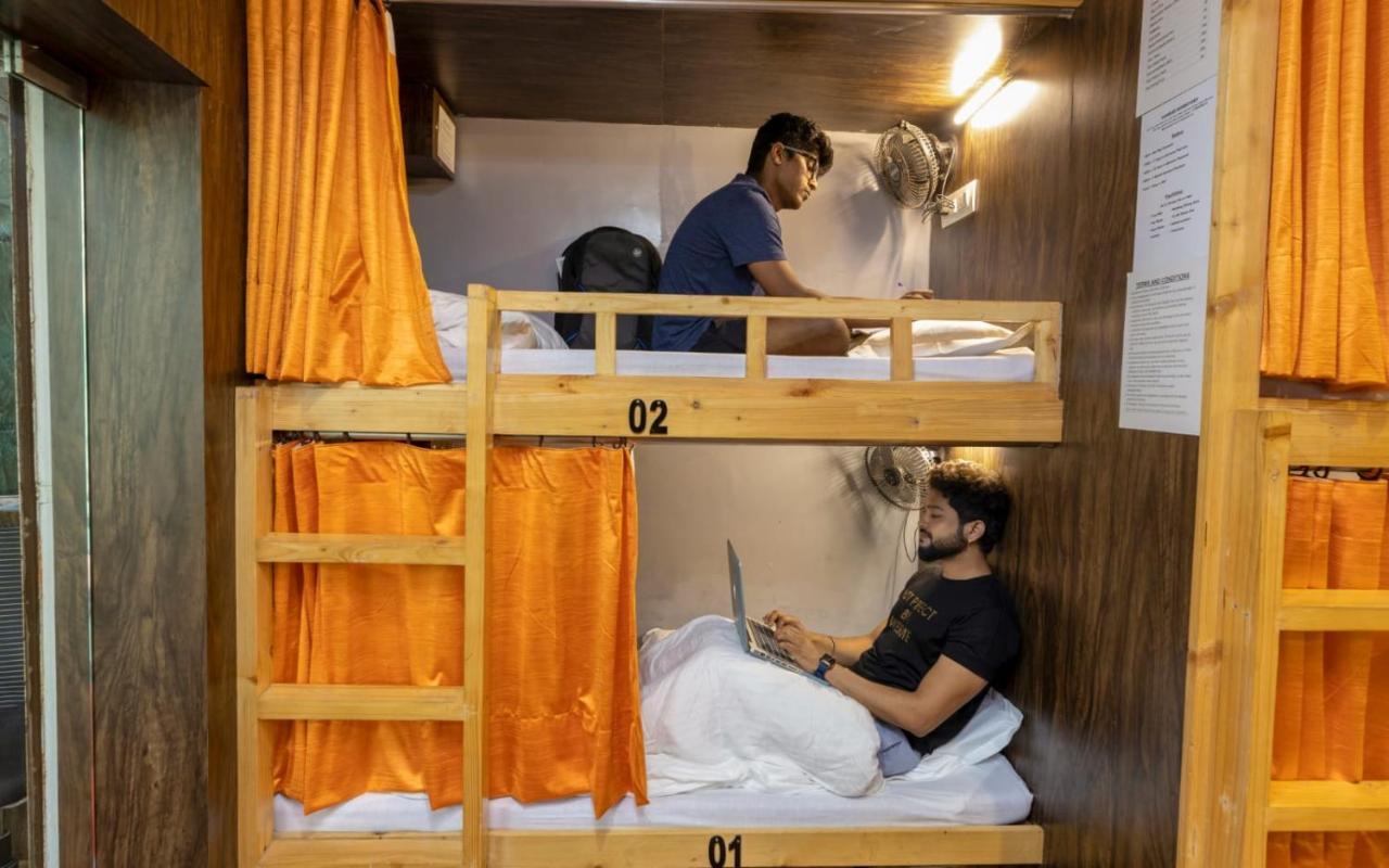 Sunrise Dormitory Hostel Mumbai Eksteriør bilde